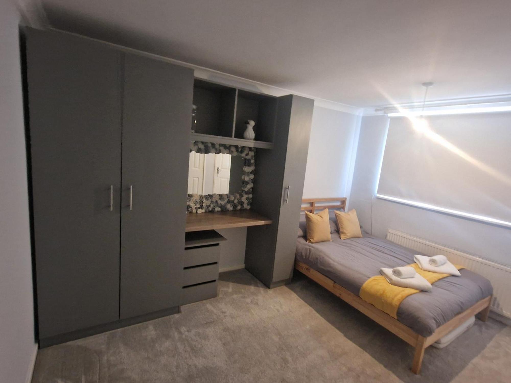 리즈 Stylish & Modern 2 Bed House With Free Parking Leeds 아파트 외부 사진