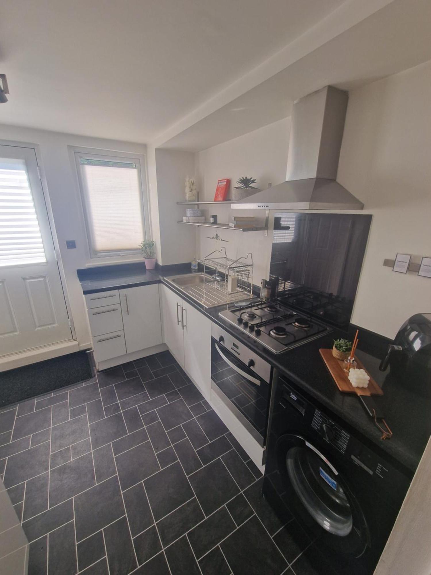 리즈 Stylish & Modern 2 Bed House With Free Parking Leeds 아파트 외부 사진