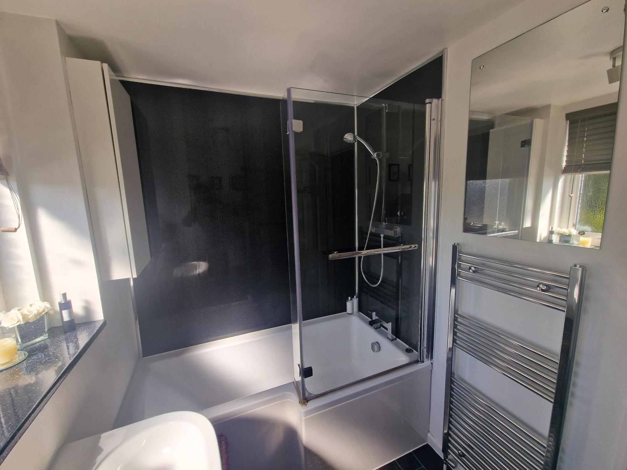 리즈 Stylish & Modern 2 Bed House With Free Parking Leeds 아파트 외부 사진